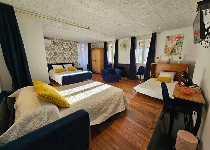 Le Manoir- Cluny